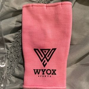 Pink Fingerless Boxing Handwraps
